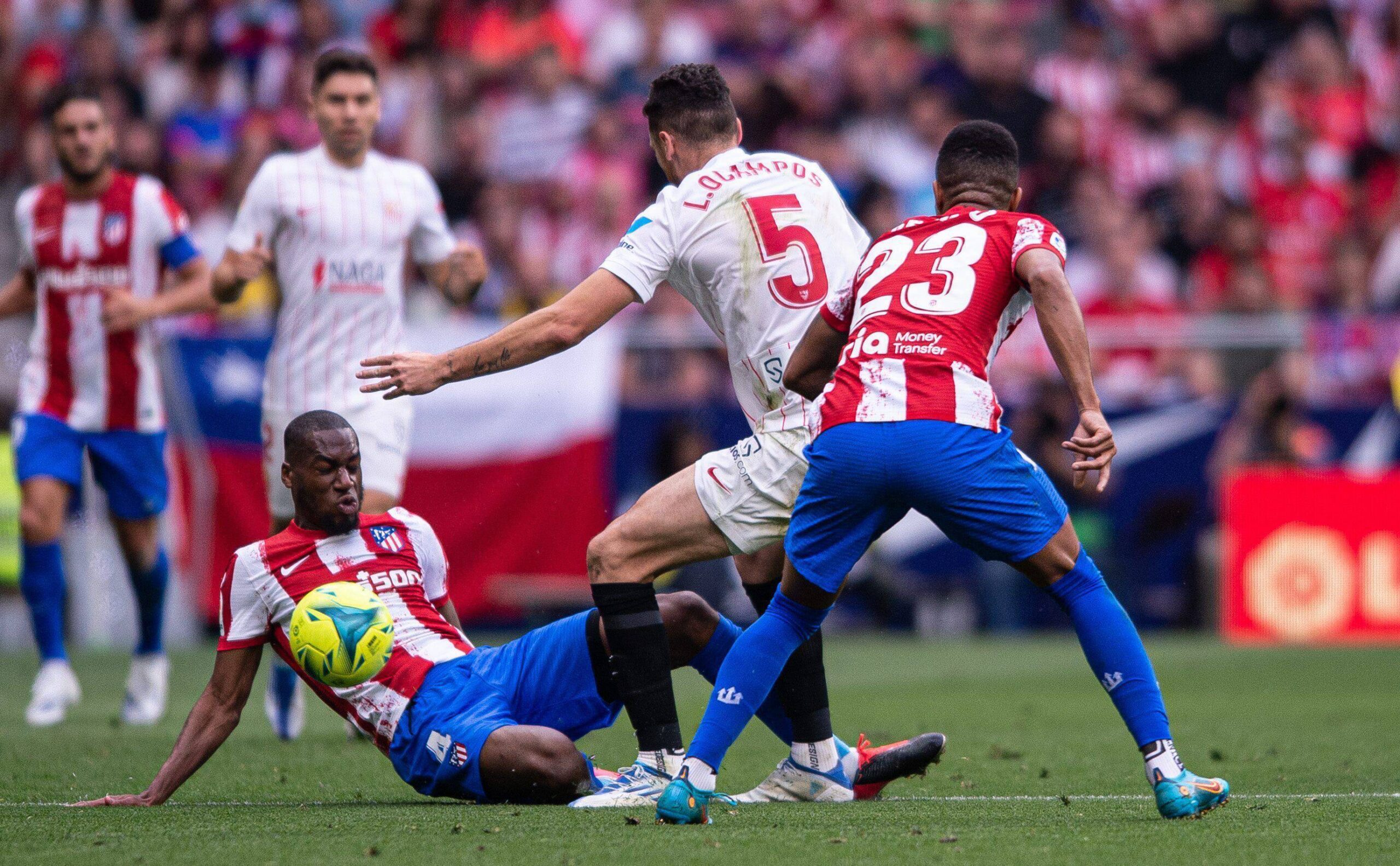 descubre la cronología completa de los enfrentamientos entre atlético de madrid y sevilla fc, con los momentos más destacados, estadísticas y resultados históricos de este emocionante duelo del fútbol español.